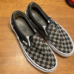 Men’s size 7.5 women’s size 9 vans slip on checkered vans shoes